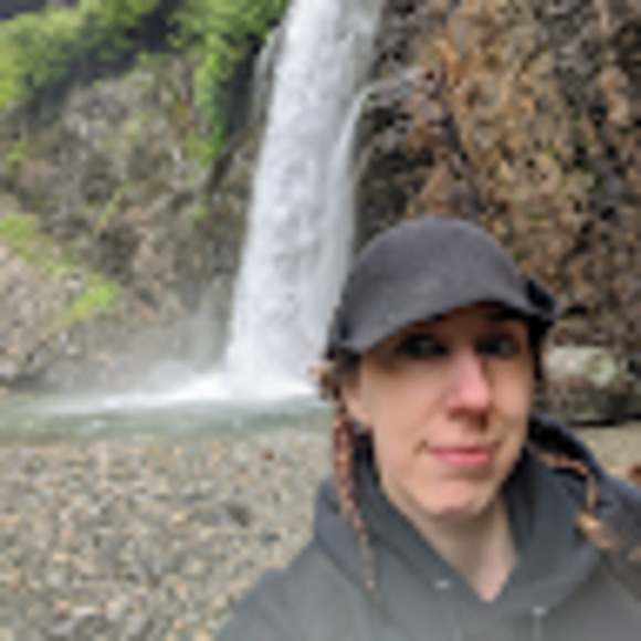 Meet your Posher, Tayissa - Picture 1 of 1